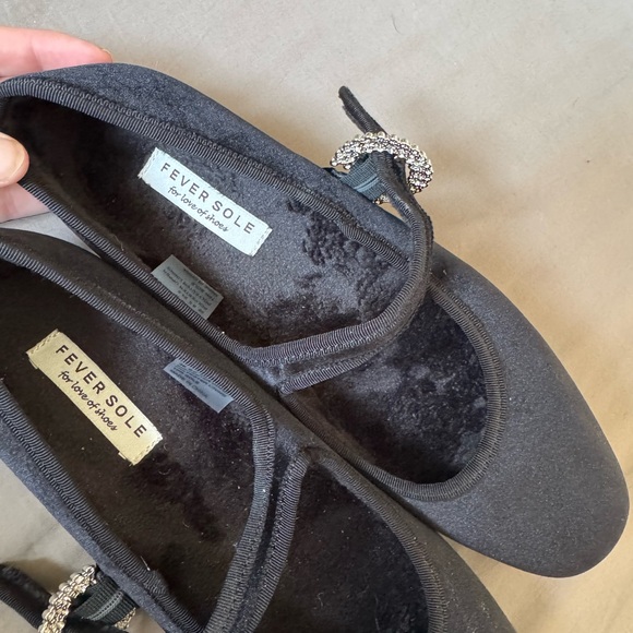 Brand New!💕Elegant Black Velvet Women's Shoes - Picture 2 of 3